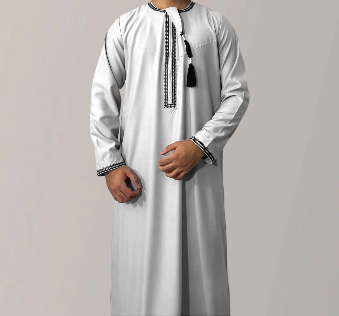 embroidered men's robe product image 5
